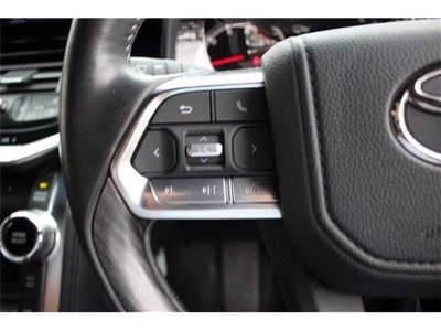 2024 Toyota LAND CRUISER 300 thumbnail 34