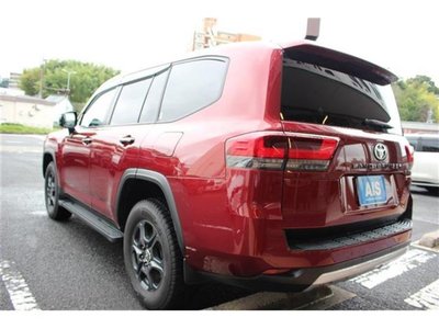 2024 Toyota LAND CRUISER 300 photo 14