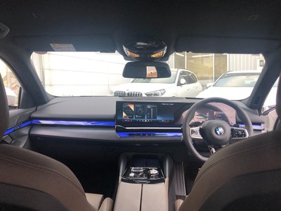 2025 BMW 5 SERIES TOURING thumbnail 29