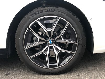 2025 BMW 5 SERIES TOURING thumbnail 58