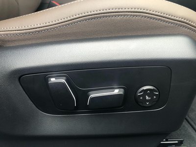 2025 BMW 5 SERIES TOURING thumbnail 37