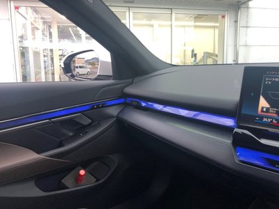 2025 BMW 5 SERIES TOURING thumbnail 39