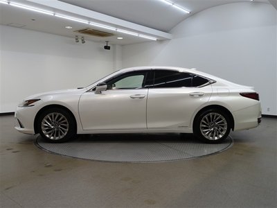 2022 Lexus ES photo 7