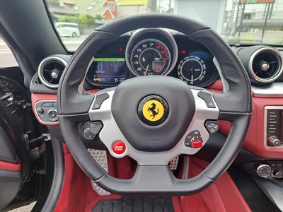 2015 Ferrari CALIFORNIA T 照片 21