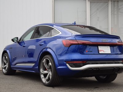 2024 AUDI SQ8 SPORTBACK E-TRON photo 12