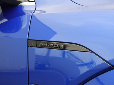 2024 AUDI SQ8 SPORTBACK E-TRON photo 7