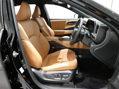 صورة 13 لـ 2024 Toyota CROWN SPORT