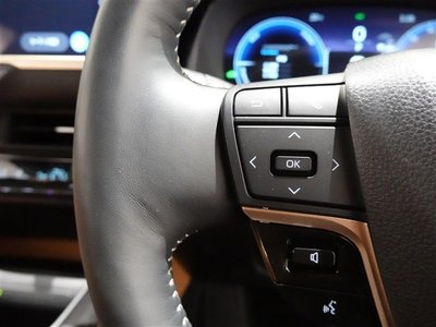 صورة 30 لـ 2024 Toyota CROWN SPORT