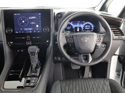صورة 4 لـ 2025 Toyota ALPHARD