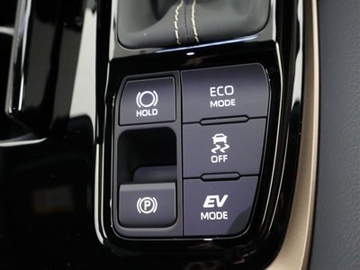 صورة 24 لـ 2025 Toyota ALPHARD