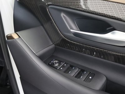 صورة 28 لـ 2025 Toyota ALPHARD
