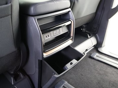 صورة 30 لـ 2025 Toyota ALPHARD
