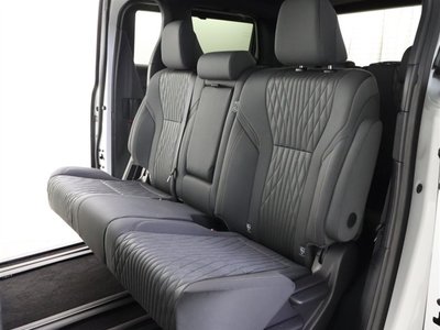 صورة 14 لـ 2025 Toyota ALPHARD
