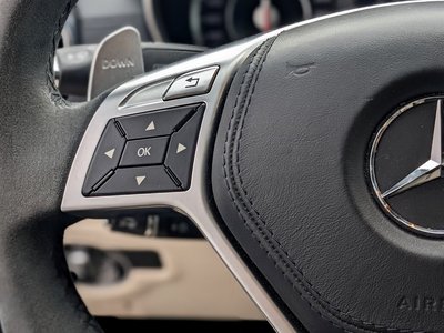 صورة 20 لـ 2012 Mercedes-BENZ SL AMG