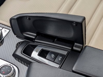 صورة 24 لـ 2012 Mercedes-BENZ SL AMG