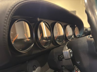 صورة مصغرة 30 لـ 1995 Porsche 911