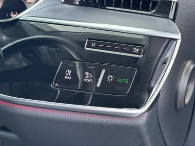 2025 AUDI A8 thumbnail 37