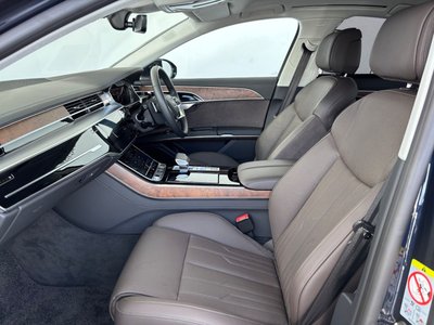 2025 AUDI A8 photo 15