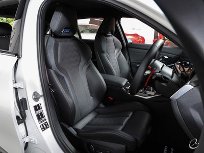 2024 BMW M3 TOURING photo 4