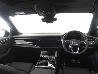 صورة 11 لـ 2025 AUDI SQ8