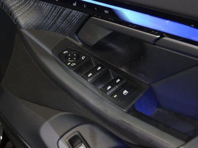 2025 BMW I5 TOURING photo 58
