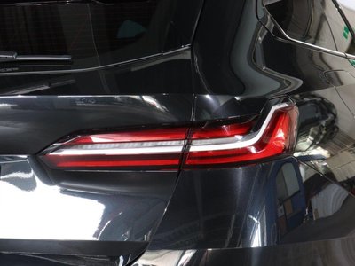 2025 BMW I5 TOURING photo 11