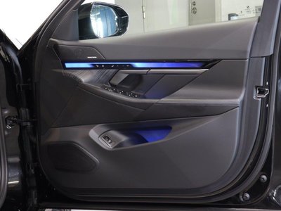 2025 BMW I5 TOURING photo 56
