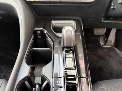 2026 Toyota CROWN ESTATE thumbnail 24