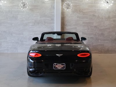 صورة 8 لـ 2020 Bentley CONTINENTAL