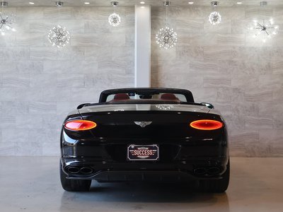 صورة 7 لـ 2020 Bentley CONTINENTAL