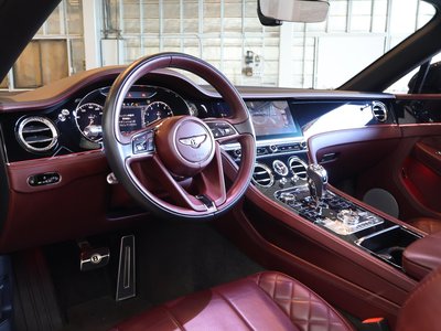 صورة 11 لـ 2020 Bentley CONTINENTAL