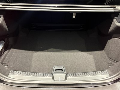 2026 Mercedes-BENZ E-CLASS — миниатюра 11