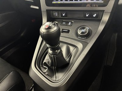 صورة 15 لـ 2025 Toyota GR YARIS