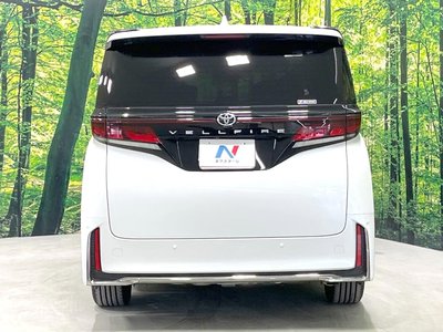 2025 Toyota VELLFIRE photo 16