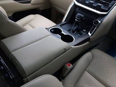 صورة 45 لـ 2023 Toyota LAND CRUISER 300
