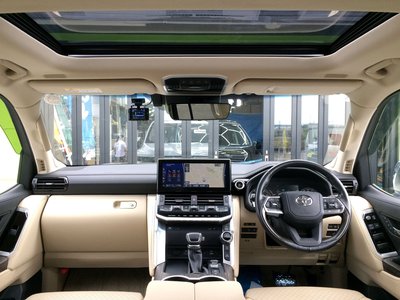 صورة 27 لـ 2023 Toyota LAND CRUISER 300