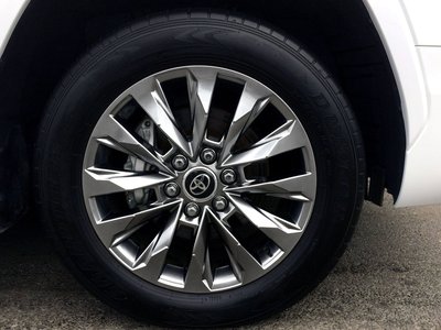 صورة 57 لـ 2023 Toyota LAND CRUISER 300