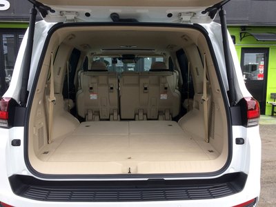 صورة 56 لـ 2023 Toyota LAND CRUISER 300