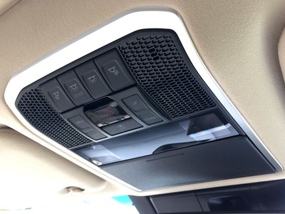 صورة 32 لـ 2023 Toyota LAND CRUISER 300