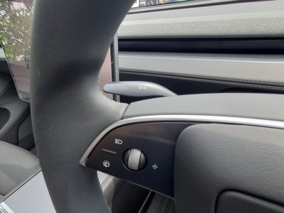 2025 Tesla MODEL Y — миниатюра 75