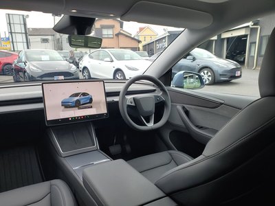 2025 Tesla MODEL Y — миниатюра 8