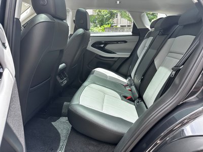 صورة 10 لـ 2024 LAND Rover RANGE ROVER EVOQUE