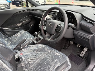 2025 Lexus LBX photo 16