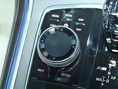 صورة 55 لـ 2019 BMW 8 SERIES