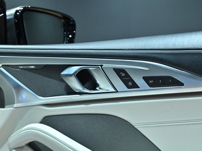 صورة 61 لـ 2019 BMW 8 SERIES