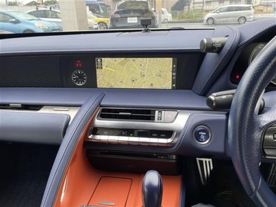 2017 Lexus LC 照片 22