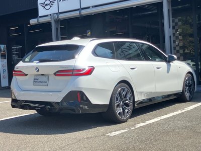 2025 BMW 5 SERIES TOURING 照片 9