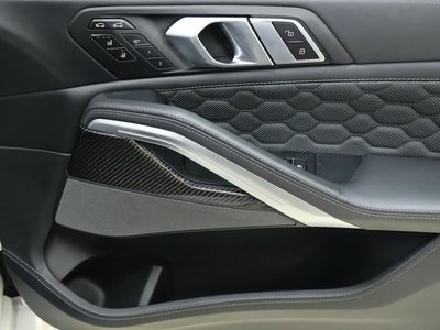 صورة 40 لـ 2023 BMW X6 M