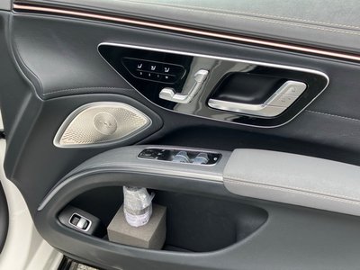 2024 Mercedes-BENZ EQS AMG photo 7