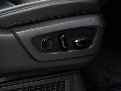 2024 Lexus LM 照片 23
